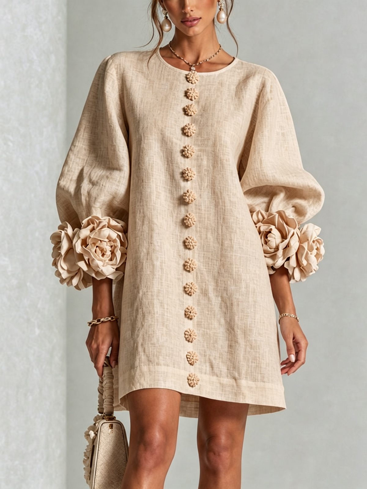 Camila - Miniabito con Polsini e Bottoni Floreali