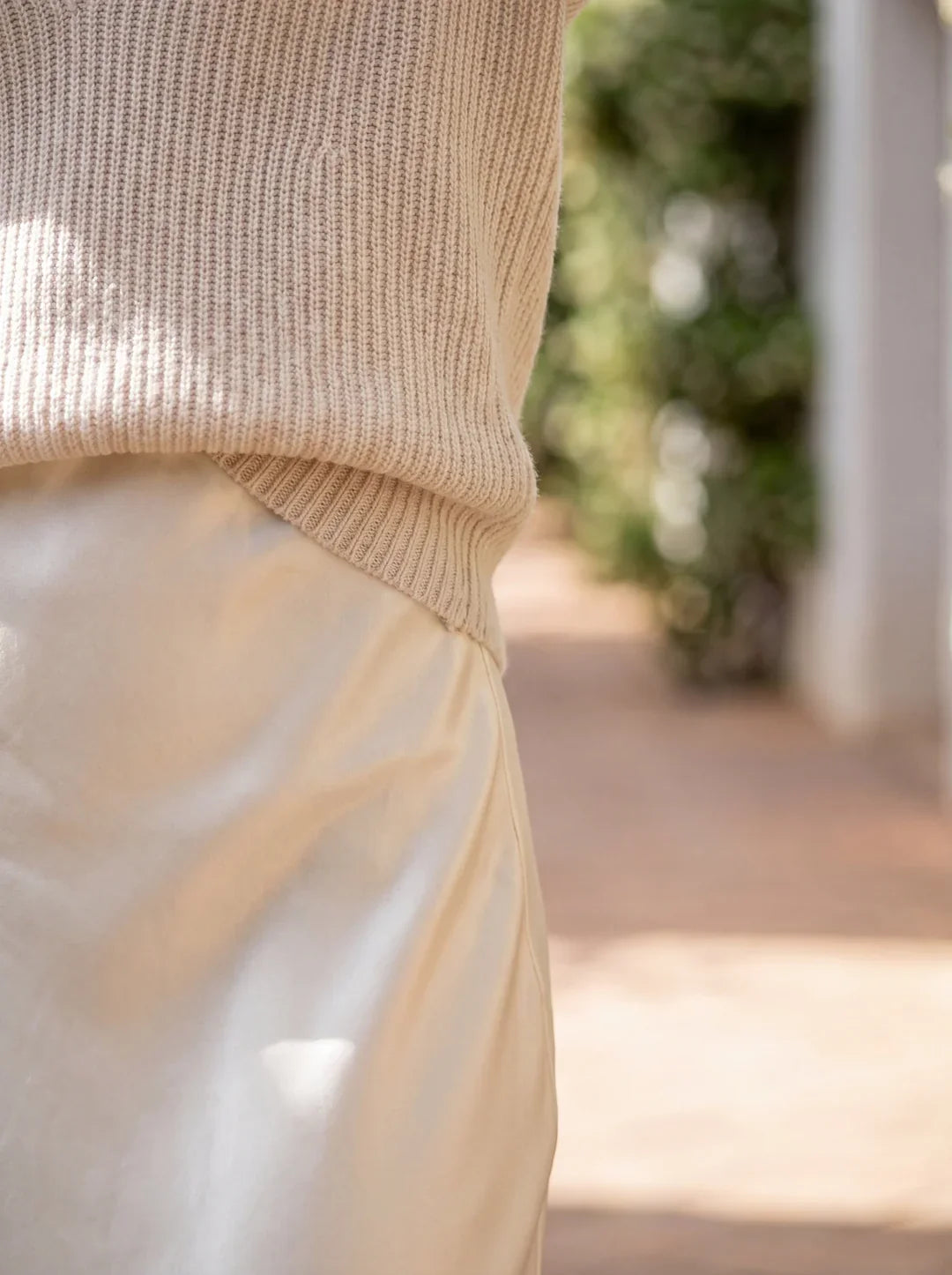 Elsa - Completo con Abito Satinato e Cardigan