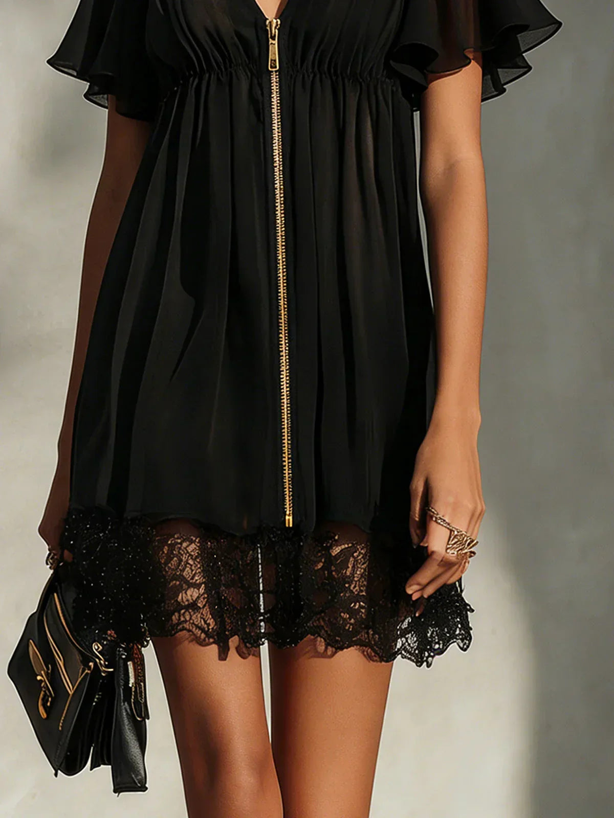 Rachele - Miniabito in Pizzo con Scollo a V